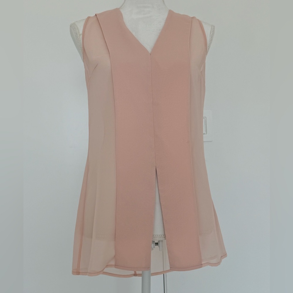Keepsake Sleeveless Blouse Size Small Blushed Pink V-neck no flaws.